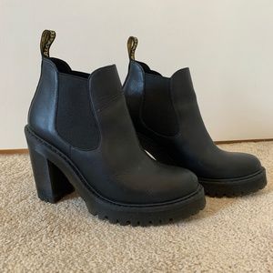 Dr. Martens Hurston Leather Heeled Chelsea Boot